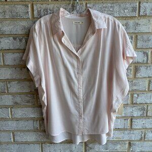 Sneak Peek Short Sleeve Button Up V-Neck Striped Shirt Women's Size M.
